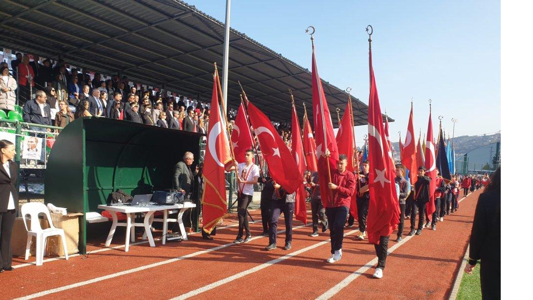 29 EKİM CUMHURİYET BAYRAMI KOZLU ŞEHİR STADINDAN ÇOŞKUYLA KUTLANDI.